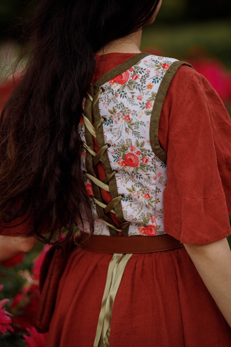 Hobbit bodice, Renaissance corset flowers cottagecore style corset vest, Wench regency steampunk image 7
