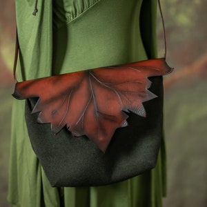 Bolso de hoja élfica tela y cuero Otoño naturaleza cottagecore caída forma negro y marrón Druida bruja inspirado bolso de hombro imagen 2