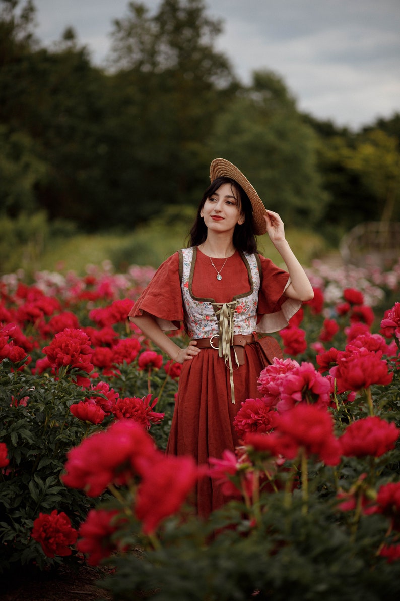 Hobbit bodice, Renaissance corset flowers cottagecore style corset vest, Wench regency steampunk image 8