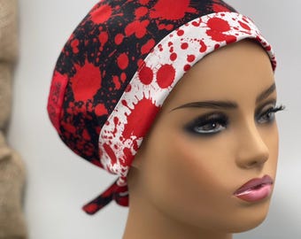 Gorro de quirófano Bloody Good: gorro médico divertido con lazo