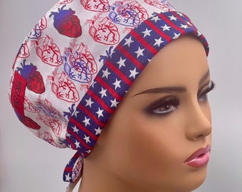 Gorro quirúrgico con corazones patrióticos: cómodo gorro de algodón con lazo en la espalda - Especialistas médicos