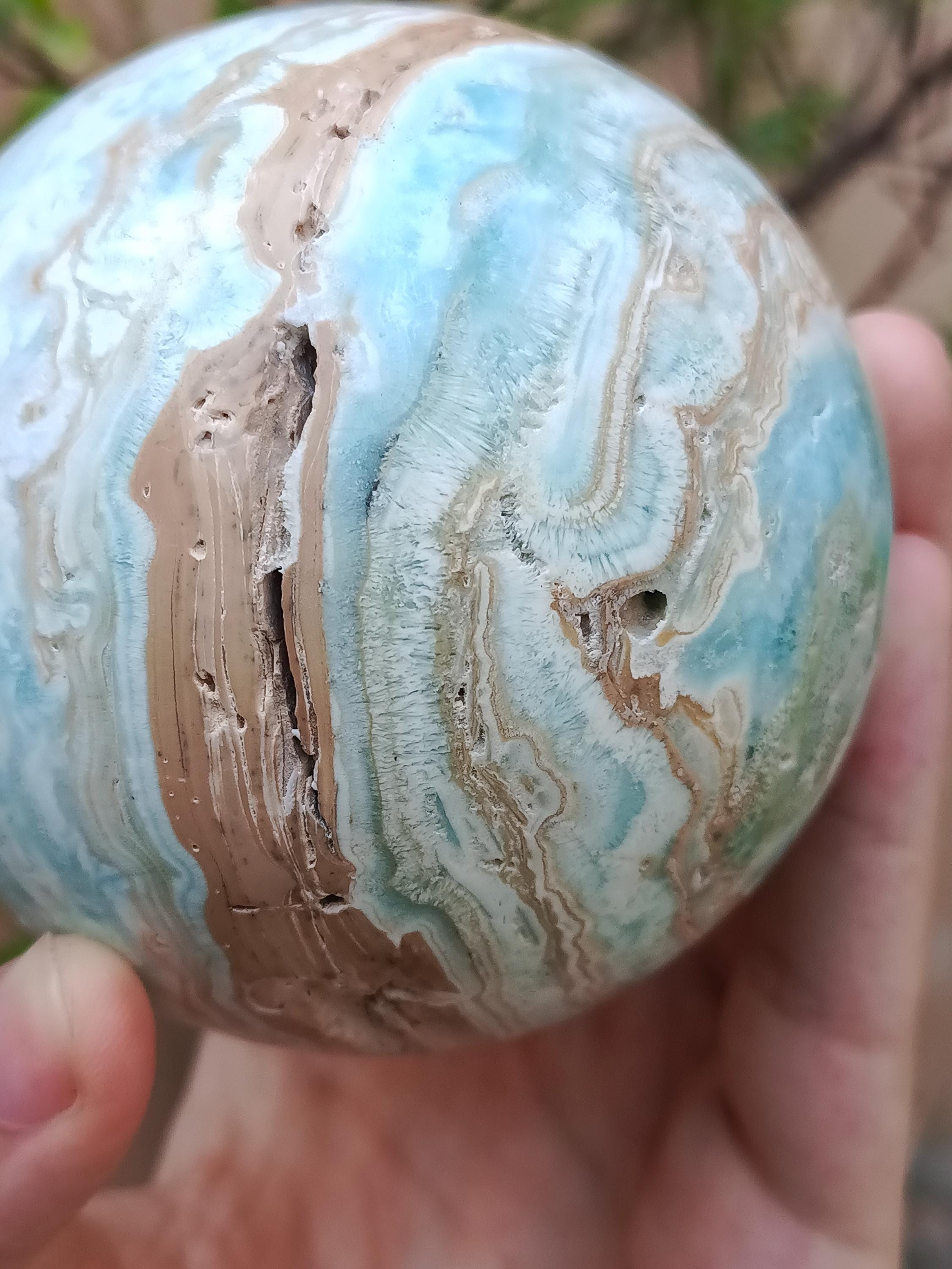 740g 天然石 ブルーアラゴナイト 研磨済みクリスタルスフィア