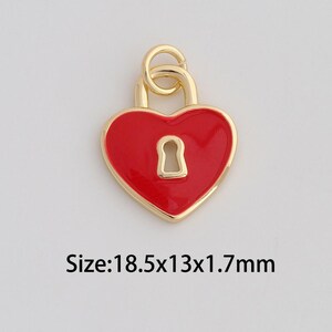 Zierliche Gold Herz Anhänger, 18K Gold gefüllt Liebe Charms, Emaille Schloss Anhänger für DIY Halskette Armband Schmuck Zubehör