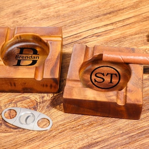 Personalized Cigar Walnut wood Ashtray, Great Gift for Men, Unique Ashtray, Cigar Accessory, Husband & Fathers Gift, Groomsman Gift