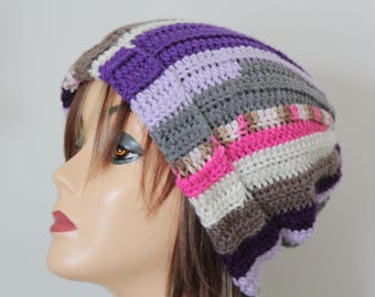 Bonnet au crochet fait main Violet, rose, gris, ivoire