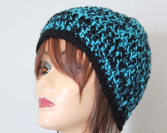 Bonnet fait main au crochet Turquoise, couleur noire