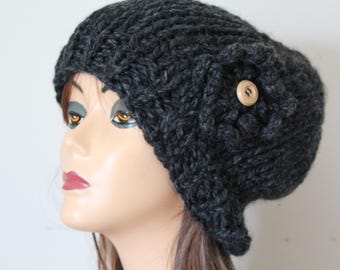 Bonnet en tricot couleur gris anthracite