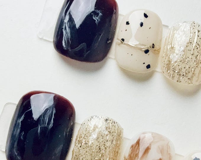 Hazel Gold Melt | Press on nails