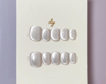 Pearl Shine Cat Eye | Press on nails