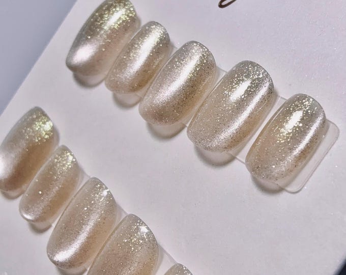 Golden Sparkle Glow | Press on nails