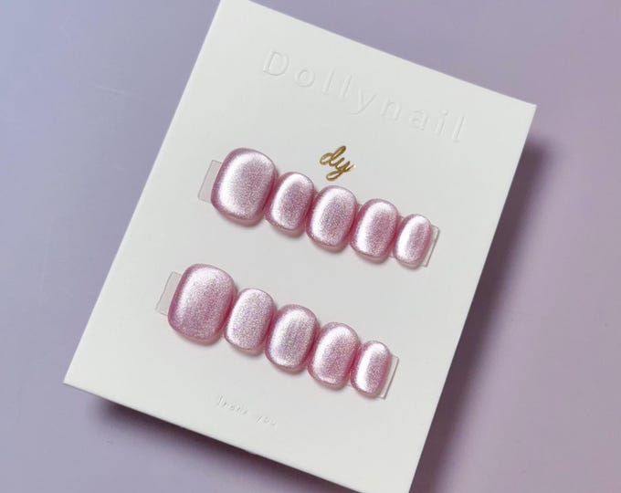 Strawberry Pink Cat Eye | Press on nails