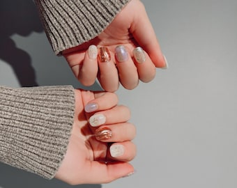 Iridescent Violet Rose | Press on nails