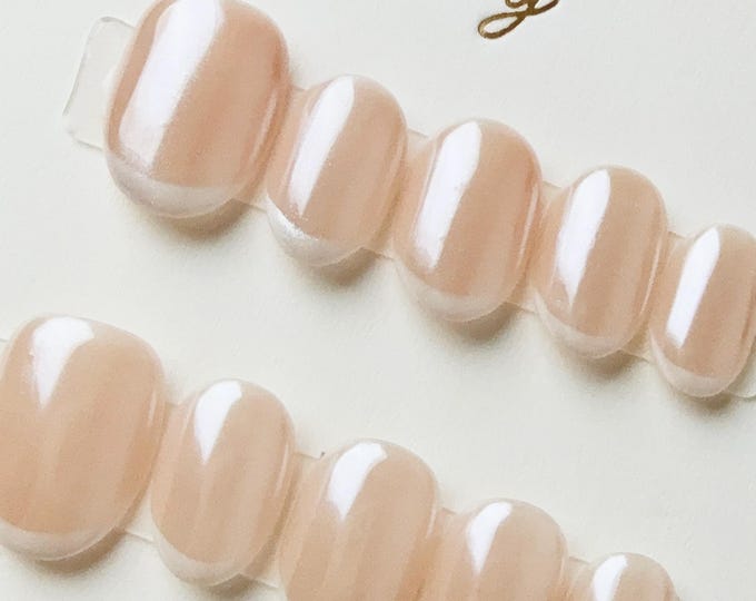 Oyster Pearl French | Press on nails