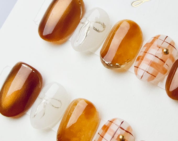 Chestnut Ribbon Check | Press on nails