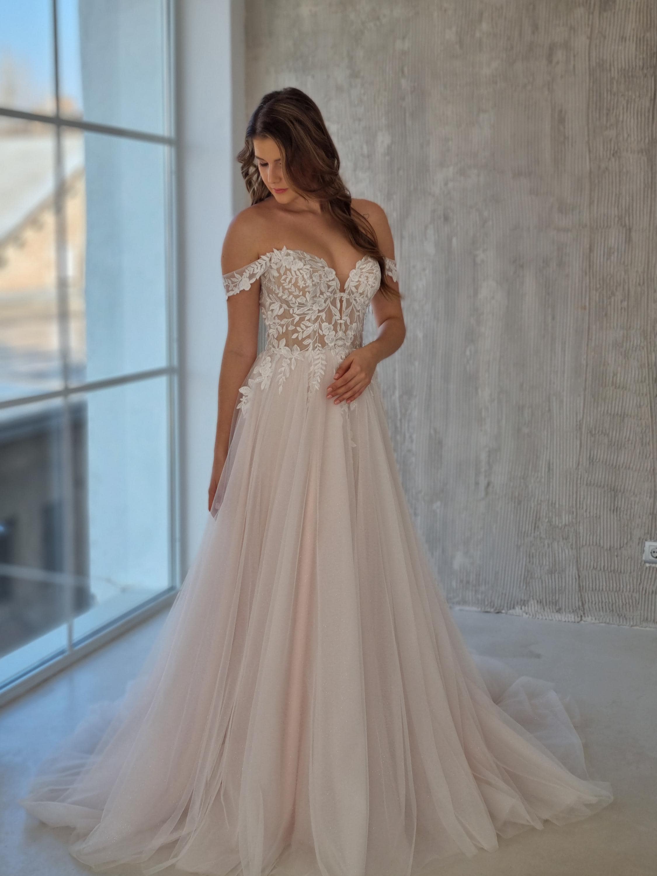 Glitter Tulle A-Line Wedding Dress: Floral Lace, Detachable Straps