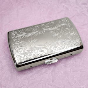 Mini Vintage Victorian Exquisite Floral Pattern Cigarette Case Silver Metal Money Clip Wallet Cosmetic Pill Holder