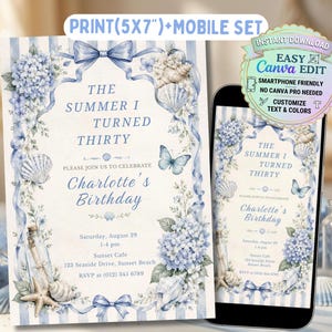 Può includere: Un set di inviti 13x18 cm da stampare e per cellulare con sfondo a righe azzurre, ortensie blu, conchiglie, una stella marina e una farfalla. Il testo recita: The Summer I Turned Thirty, Charlotte's Birthday, Saturday, August 29, 1-4 pm, Sunset Cafe, 123 Seaside Drive, Sunset Beach, RSVP at (012) 345 6789.
