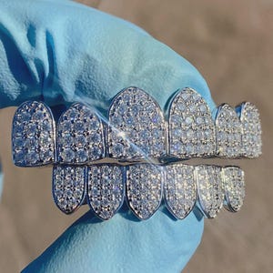 Custom Moissanite Diamond Grillz | Hip Hop Blink Iced Out VVS Teeth Set | D Color Grillz for Men & Women | Custom Fit Luxury Jewelry