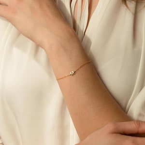 Tiny Initial Bracelet Dainty Personalized Letter Bracelet in Gold or Silver, Custom Minimalist Jewelry Gift for Her, Everyday Name Bracelet