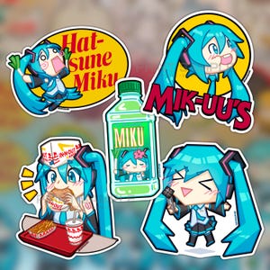 fåniga miku-klistermärken (miku pro shops, MIK-UU'S, miku veggiejuice, miku cali-burgare, geometrisk miku)