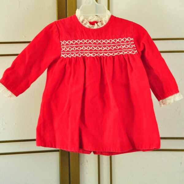 Vintage Baby Girls Red Dress Christmas Valentine Smocked Bodice White Contrast Stitching Lace Holiday 70s Costume Pageant Infant Toddler 24M