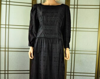 1980 semi formal attire
