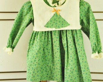 Vintage Baby Girls Dress w/reversible Bib Christmas Holiday Green Calico Eyelet Lace Trim 70s Infant Toddler 24M Renee Michaels Poly-cotton