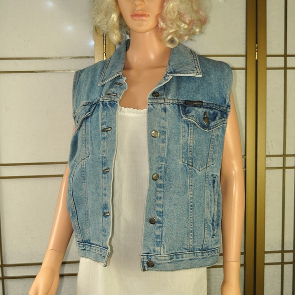 Vintage Womens Blue Denim Harley Davidson Vest Blouse Button Front 4 Pocket Embroidered Patch on Back Medium Sleeveless Shirt Motorcycle