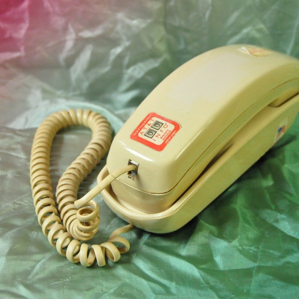 Vintage Push Button Dial Phone Trim Slim Line Telephone Untested As Is 80s 90s Southwestern Bell Landline Retro Prop Telecommunication Beige