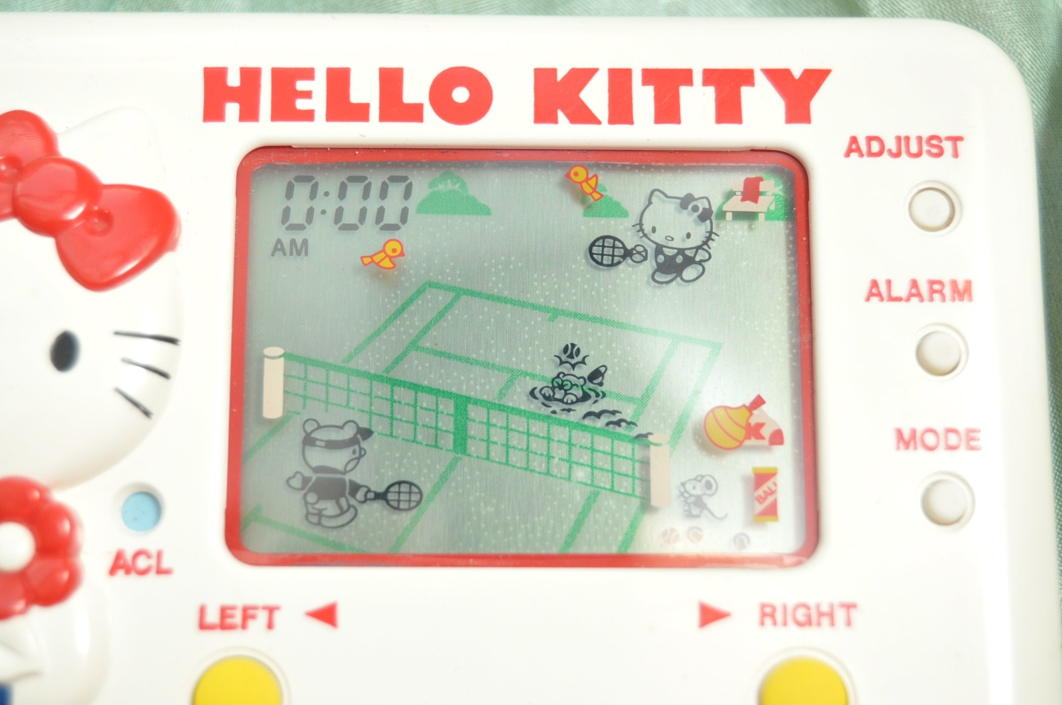Vintage Hello Kitty Tennis School Handheld Game 1983 TOMY 1