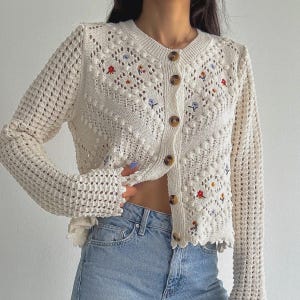 レディース 刺繍透かし編みニットカーディガン – ヴィンテージボヘミアンスタイル、スタンダードフィット ワンサイズ