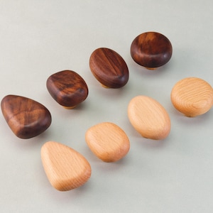 Massivholz mehrere Formen Knauf Schwarz Nussbaum Pull Schrank Tür Griff Buche Kommode Schublade Pull Küchenschrank Runde Knauf Moderne Hardware