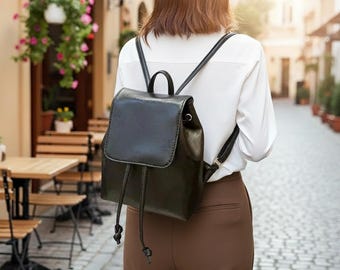 Mini mochila italiana hecha a mano: bolso de viaje de piel sintética