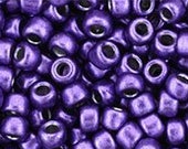 8 0 YPS0013, HYBRID ColorTrends Metallic - BODACIO, Toho Seed Bead, special, purple, violet, metallic, grape, TR-08-Yps0013