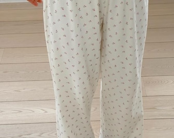 Floral Ribbed Cotton Lounge Pants – Cozy Homewear in Ivory & Pink