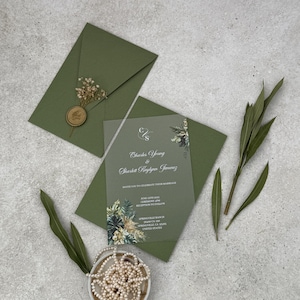 Convite de casamento moderno e transparente, convite de casamento elegante e transparente com detalhes florais em verde, convite de casamento elegante e transparente