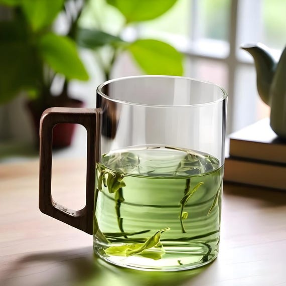 400 ml Borosilicate Tea & Coffee Mug w/ Walnut Wood Handle – Heat‑Resistant Glass Cup