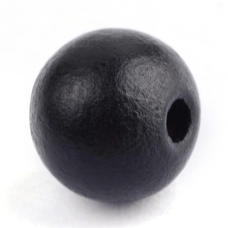 200 pcs Black Wooden Wood Round Spacer Beads - 8mm (0.32") - Hole Size: 3mm - Matte image 2