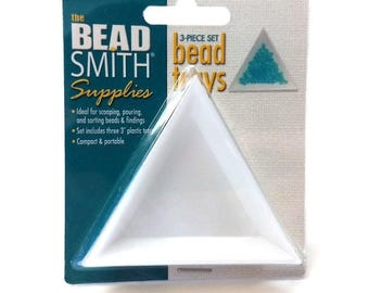 3 bandejas triangulares de plástico para clasificar cuentas, dijes y manualidades - 7,6 cm - BeadSmith - Herramientas de joyería