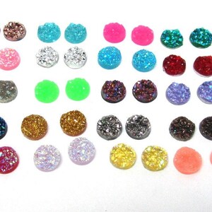 Surtido de 100 cabujones de resina con adornos de drusa: 12 mm (1/2 pulgada)