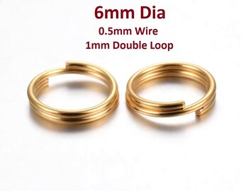 Puede incluir: Dos anillos de salto de metal de color dorado con un diámetro de 6 mm, un grosor de alambre de 0,5 mm y un bucle doble de 1 mm.