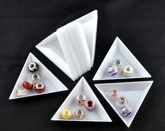 10 bandejas de plástico blancas para clasificar cuentas, dijes y manualidades - 7,3 cm - Herramientas de joyería