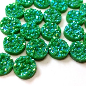10 piezas Druzy Resina Embellecimiento Cabujones Verde Esmeralda Multicolor AB - 10mm
