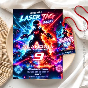 Könnte beinhalten: Ein lebendiges Einladungs- und Dankeskarten-Set für eine Laser Tag Party. Die Einladung zeigt ein futuristisches Design mit einem Laser Tag Spieler, dem Text "Laser Tag Party" und Details für Alandrias 9. Geburtstag. Die Dankeskarte hat ein passendes Design.