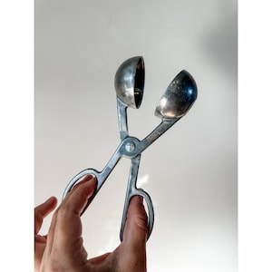 Utensílio de cozinha estilo tesoura para fazer almôndegas de alumínio vintage de 2" no Japão