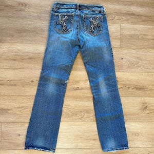 Wrangler Rock 47 Jeans Damen 9 / 10x34 Bootcut Low Rise verschönern Cowgirl LESEN Bild 2