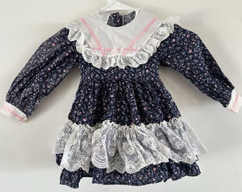Vestido vintage Mini World Circle azul floral con volantes y encaje para niña pequeña de 2 años, estilo pradera.