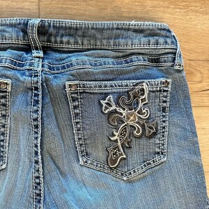 Wrangler Rock 47 Jeans Damen 9 / 10x34 Bootcut Low Rise verschönern Cowgirl LESEN Bild 3