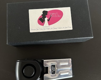 NEW Damsel In Distress Women's Alarm Alert Doorstop Break In Prevention Battery