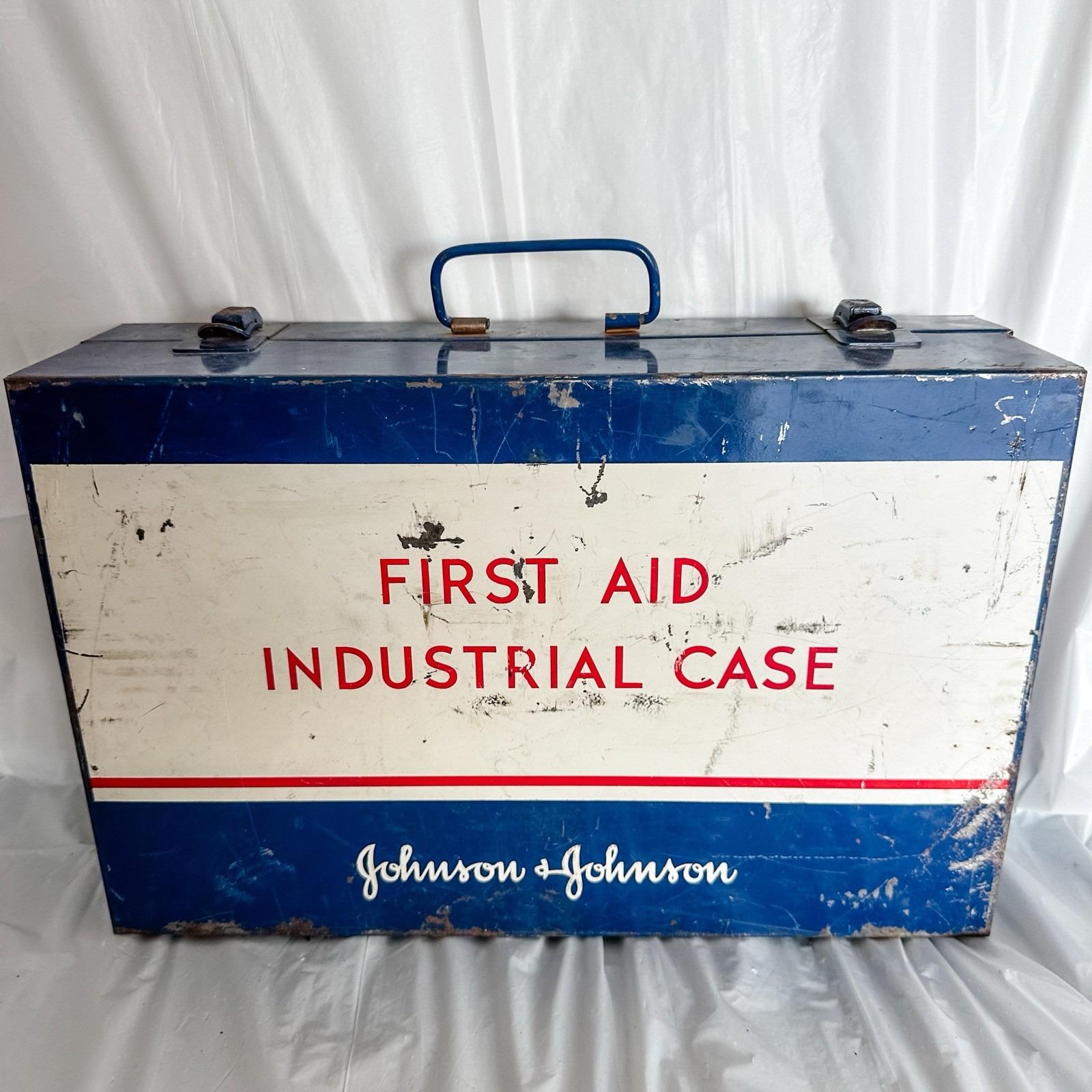 Vintage johnson and johnson first aid kit - Etsy 日本